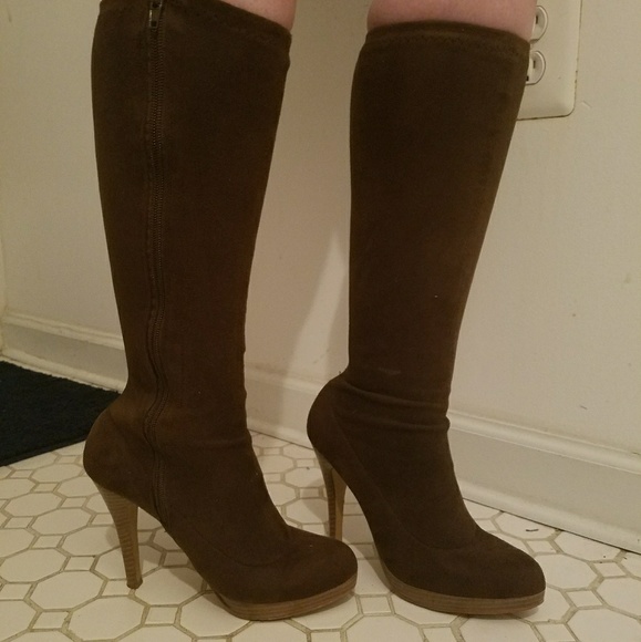 Heel boots - Picture 1 of 1